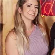 Dependiendo de cada persona y sus capacidades, además de sus intenciones, ya que puedo enseñar para  aprobar selectividad en bodegones y diseño como enseñar para aprender a dibujar.